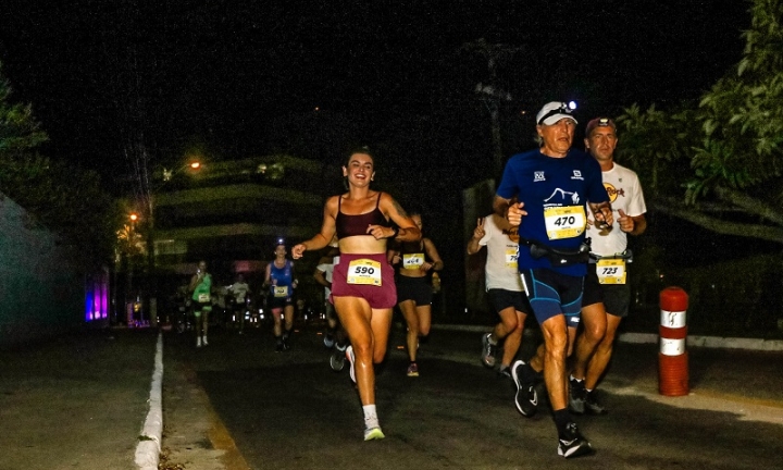 Atleta veterano de Avaré é destaque em corrida noturna de Florianópolis