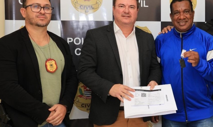 Polícia Civil entrega à Prefeitura de Avaré veículo apreendido do tráfico