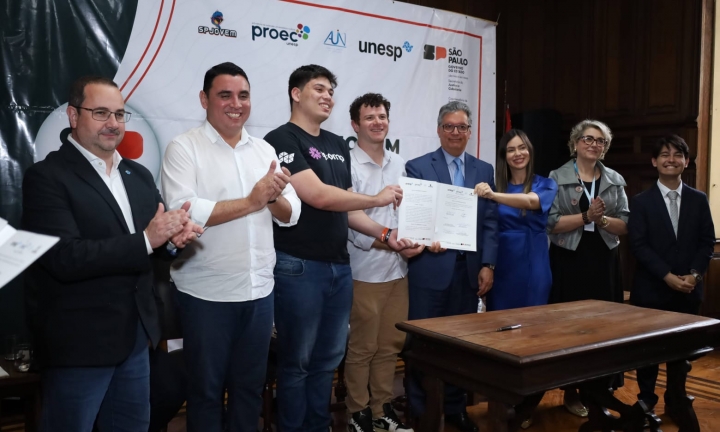 Projeto de IA contra evasão escolar coloca Avaré na final do SPJovem