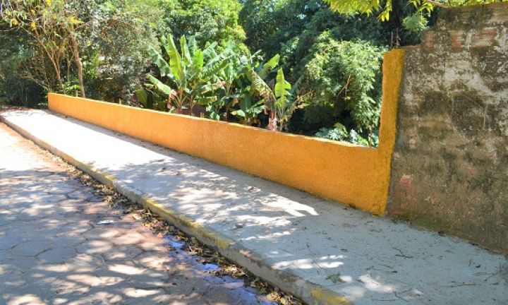 Obra da Prefeitura elimina erosão da Rua Tenente Apiaí