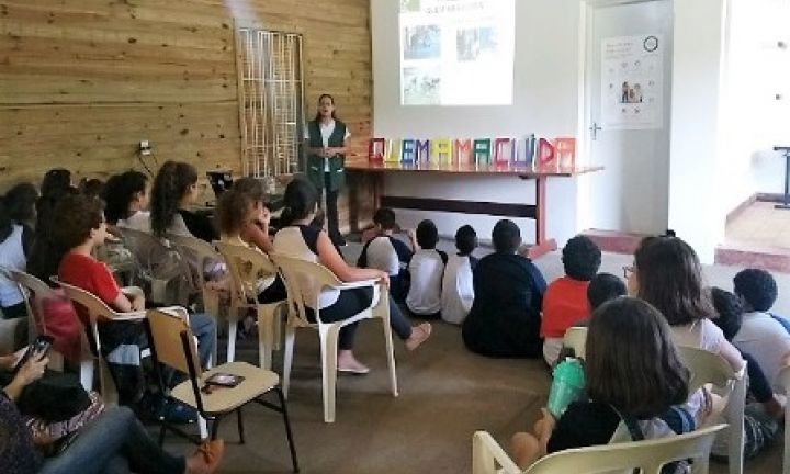 Secretaria orienta estudantes sobre proteção animal