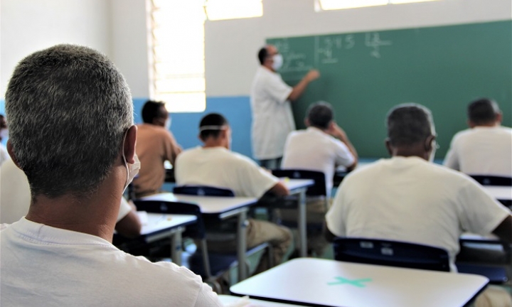 Presídios da região de Avaré têm sete detentos com menção honrosa na Obmep