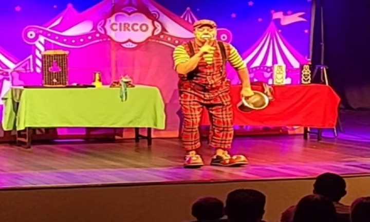 Centro Cultural recebe espetáculo infantil com mágicos e palhaços no dia 25