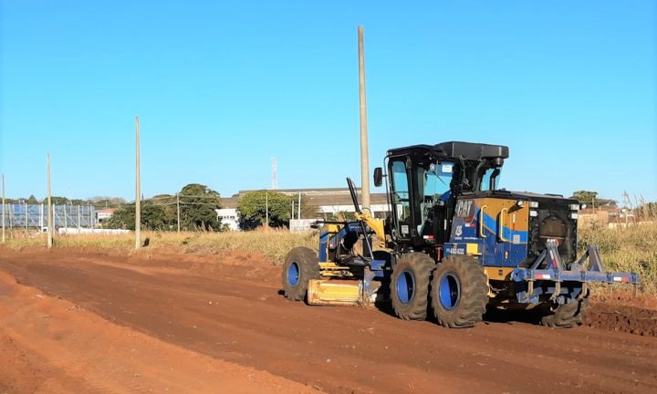 Pavimentação em avenida amplia acesso ao São Rogério