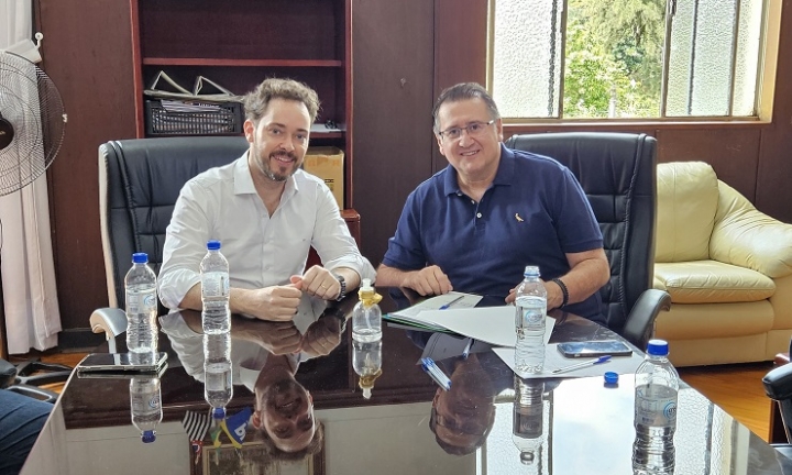 Roberto Araujo discute questões regionais com prefeito de Taquarituba