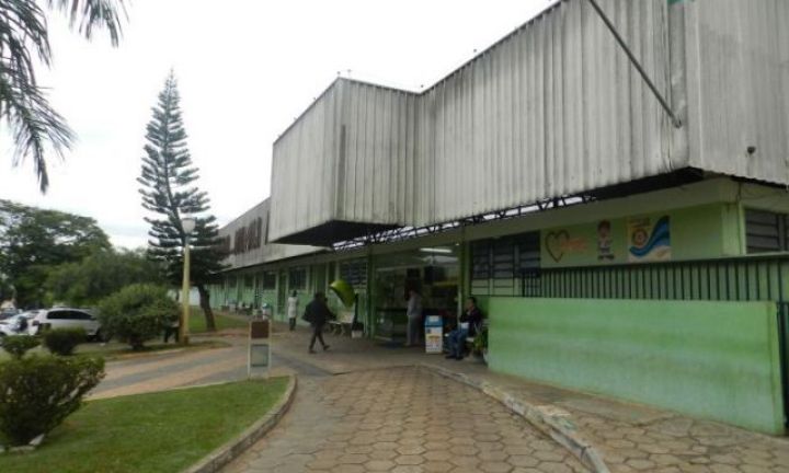 Paciente morre no PS à espera de cirurgia e família registra BO