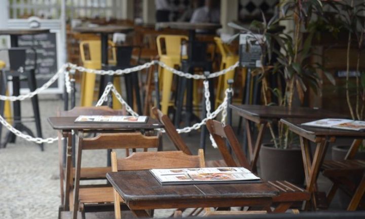Bares e restaurantes reabrem em 39 cidades do interior paulista