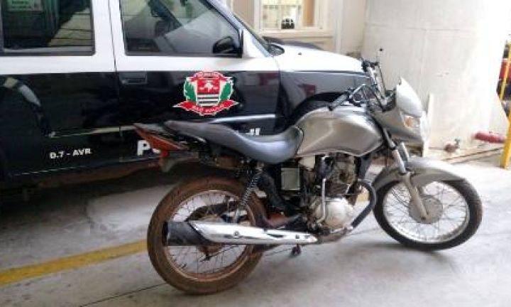 Polícia Civil prende receptador de moto em Avaré