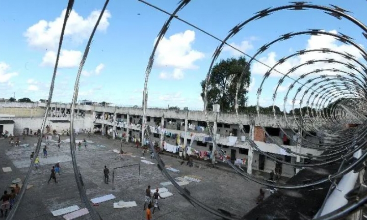 Câmara aprova projeto que acaba com a saída temporária de presos