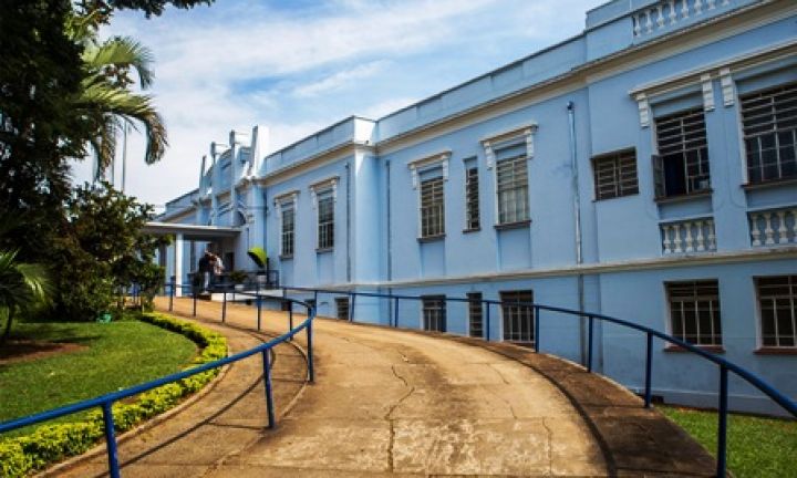 Postagem alerta para golpe em familiares de pacientes da Santa Casa
