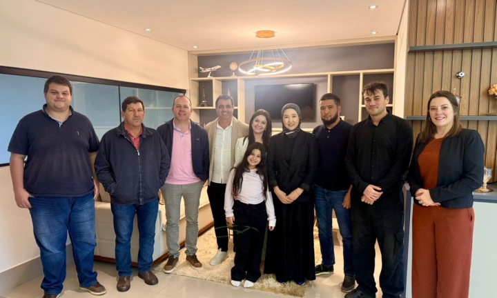 Ricardinho participa de recepção à comitiva estrangeira na empresa Soupleliss