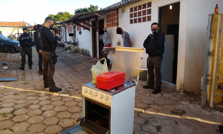 Homem é preso na Vila Martins II após denúncia recebida pela DIG