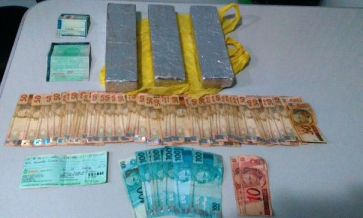 Traficante é preso com mais de 3 kg de maconha