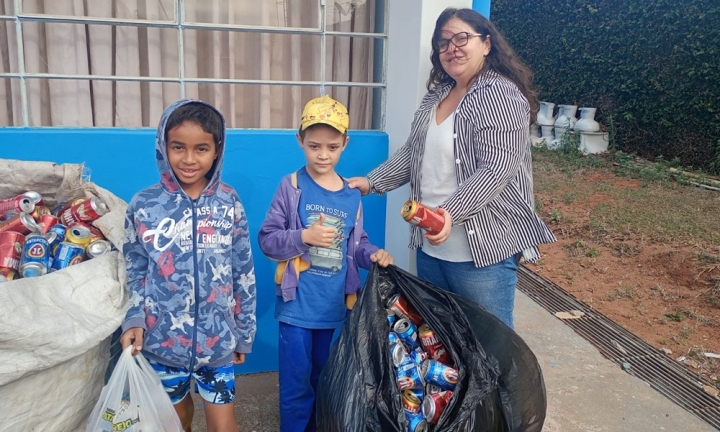 Escola da Barra Grande transforma projeto de reciclagem em churrasco de confraternização