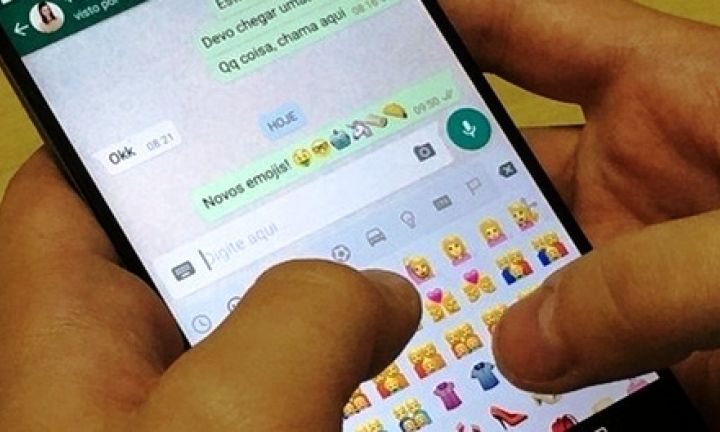 WhatsApp fica fora do ar e deixa usuários revoltados na web