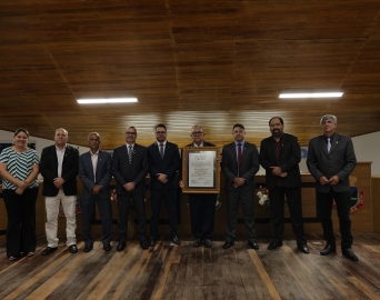 Ex-vereador Tonhão Greguer é agraciado com título de Cidadão Avareense