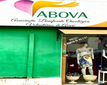 Bazar da Abova transforma solidariedade em cuidado e esperança em Avaré