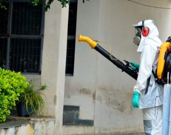 Bairros de Avaré com maior incidência de dengue recebem ação de nebulização