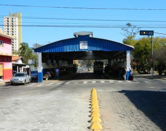 Homem é preso por molestar adolescente no terminal urbano de ônibus de Avaré