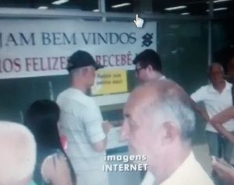 Clientes enfrentam enormes filas na agora única agência do BB de Avaré