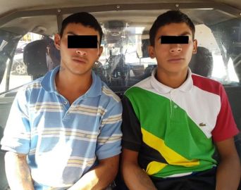 Polícia Militar detém dois suspeitos com moto furtada