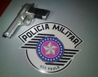 PM frustra assalto a taxista e prende ladrões com arma falsa