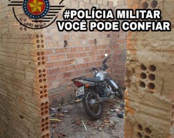 Polícia Militar prende dupla que furtou moto no centro da cidade