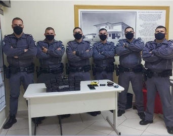 Polícia Militar prende três homens com 25 tijolos de maconha em Avaré