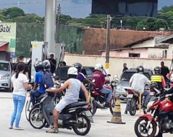 Internautas confundem contexto de matéria sobre queda no preço da gasolina