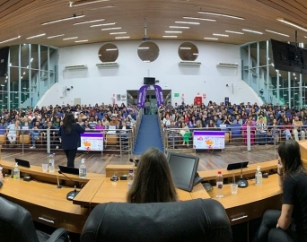 Campanha que conscientiza sobre violência contra mulher marca agosto em Avaré