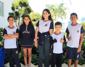 Prefeitura de Avaré entrega uniforme a alunos de escolas municipais