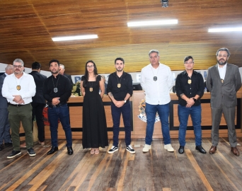 Policiais Civis são homenageados em Sessão Solene na Câmara Municipal