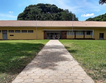Biblioteca Municipal está fechada para reforma e deve reabrir na segunda (3)