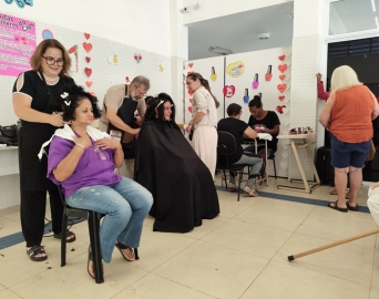 CAPS II celebra encerramento do Mês da Mulher com evento de cuidado e valorização