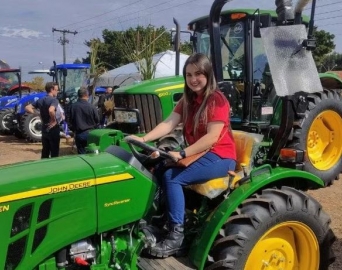Evento de agronegócio reúne exposições e palestras em Cerqueira César
