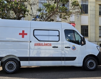 Governo Roberto Araujo adquire nova ambulância para o setor de Saúde
