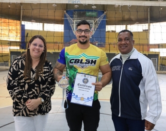 Avareense conquista título de campeão pan-americano de luta de braço na Argentina