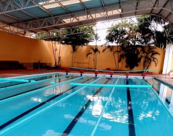 Secretaria retoma aulas de natação e hidroginástica na Piscina Municipal