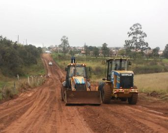 Prefeitura inicia obra de pavimentação da Avenida Vereador Paulo Ward