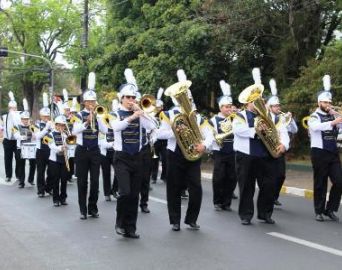 Banda Marcial e Coral Municipal se apresentam hoje