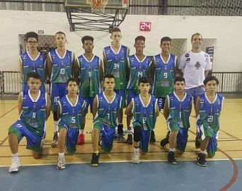 Jogando em casa, basquete Sub-15 de Avaré vence Bauru