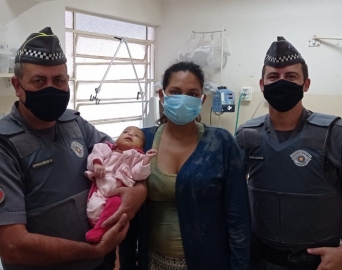 Polícia Militar salva bebê que estava em engasgado em Piraju