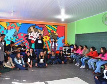 Alunos de Cerqueira César participam do Projeto Votorantim