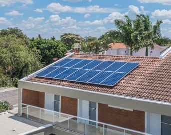 Escola Estadual de Taquarituba recebe usina solar da CPFL Santa Cruz 