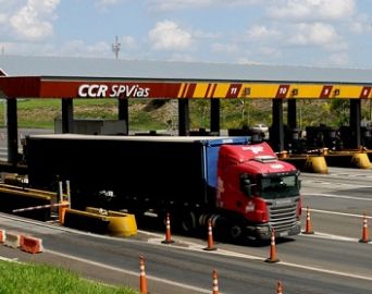 Operação Natal: 50 mil veículos devem trafegar na SP-255