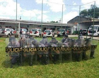 Polícia Militar de Avaré realiza treinamento de choque