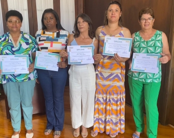 Conselheiros tutelares são diplomados em cerimônia no Paço Municipal