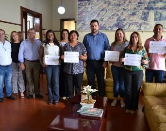Conselheiros tutelares são empossados em cerimônia no Paço Municipal