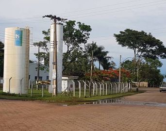 Moradores do Costa Azul reclamam que estão sem água há mais de 24 horas
