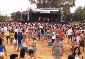 Praia do Balneário Costa Azul terá programação carnavalesca durante o dia.